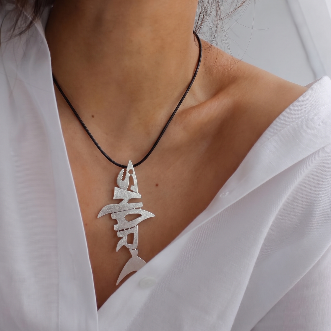 SHARK073 Колье серебро, 1ед